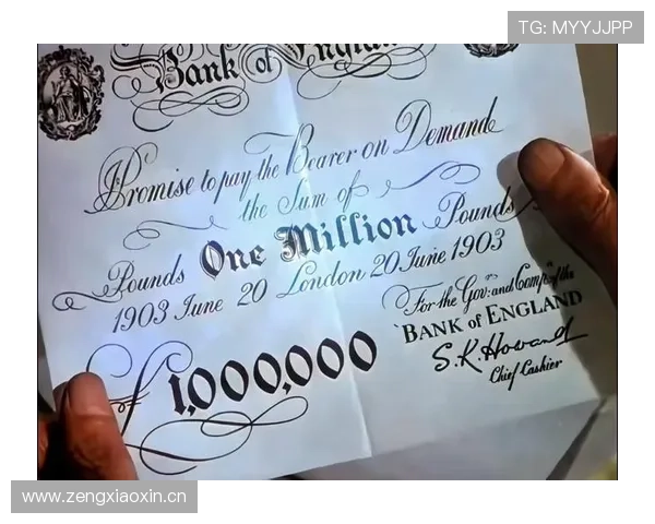 阿尔瓦雷斯训练完直接去接娃，手里还拎着没拆的百万英镑支票